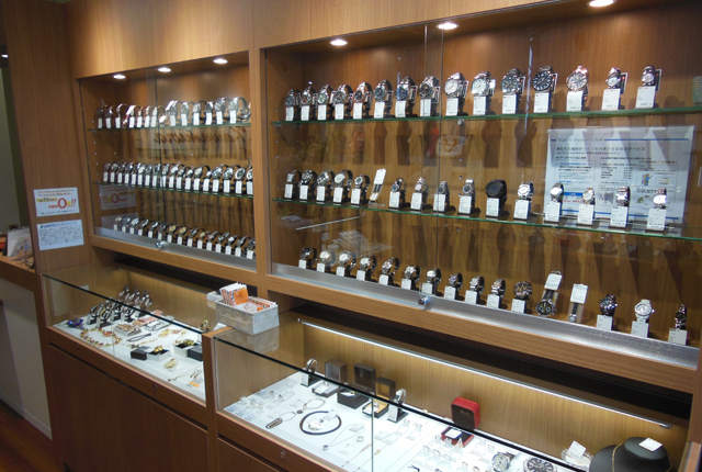 质量河村静冈店