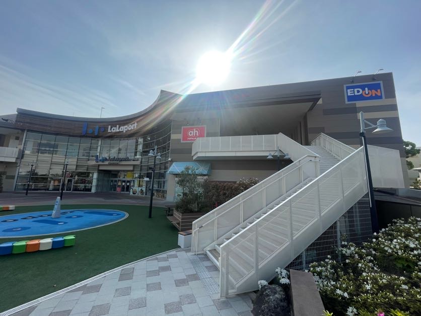 EDION LALAPORT KOSHIEN STORE