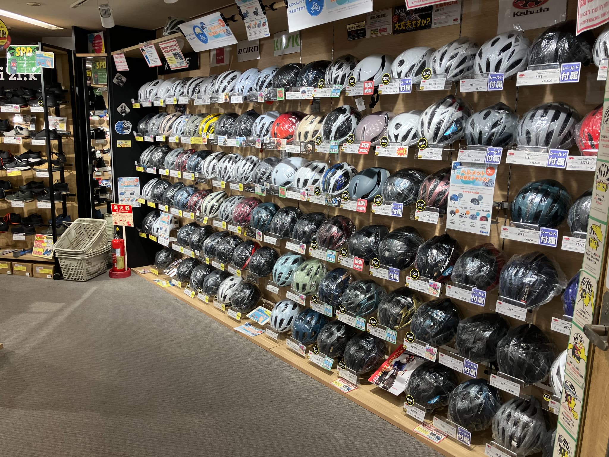 Y's Road 新宿Wear馆