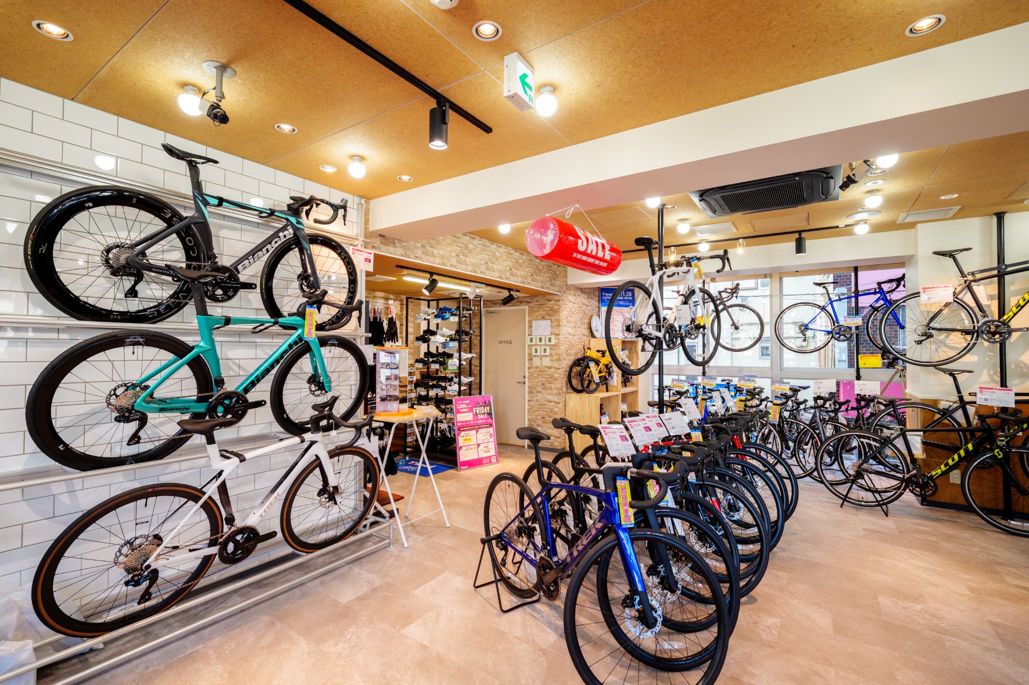 Y's Road 大井町店